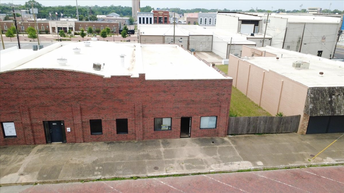 Commercial Sale in Denison 5