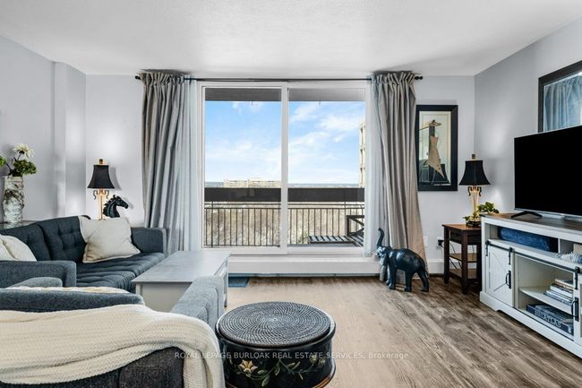 522 - 350 Quigley Rd, Condo with 3 bedrooms, 1 bathrooms and null parking in Hamilton ON | Image 8
