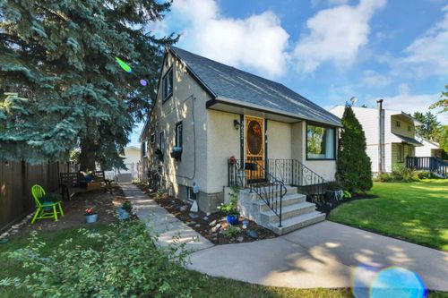 3622 41 Ave, Red Deer, AB, T4N2X8 | Card Image
