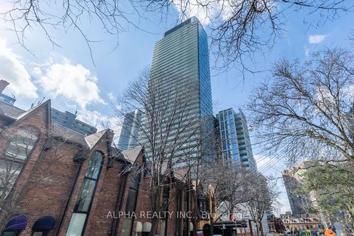2108-3 Gloucester St, Toronto, ON, M4Y0C6 | Card Image