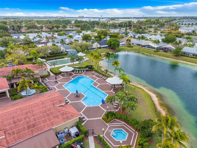 2590 Se 7 Th Pl, House other with 2 bedrooms, 2 bathrooms and null parking in HOMESTEAD FL | Image 31
