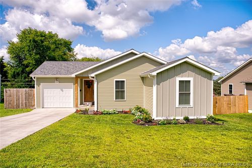 609 Highland Dr, Salem, IN, 47167-1210 | Card Image
