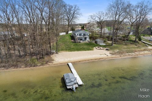 13545 Armitage Dr, Coral, MI, 49322-9638 | Card Image