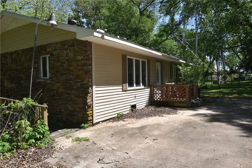 142 Patton St, Pea Ridge, AR, 72751-2715 | Card Image