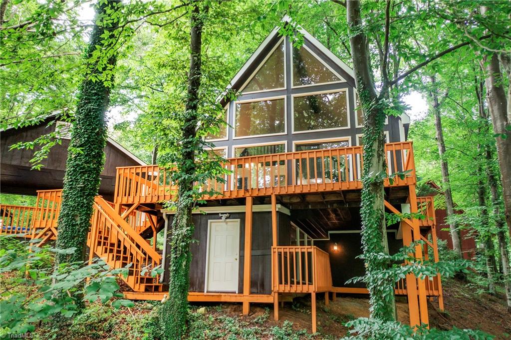 Azalea Pl, Winston Salem, NC 27103
