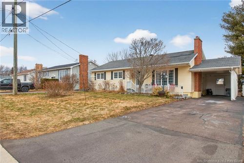 10 Sherwood Ave, Riverview, NB, E1B3X7 | Card Image