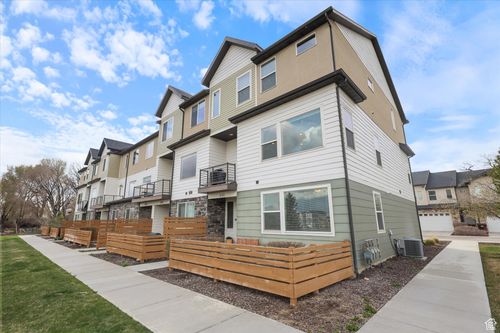 111 S 1800 W, Pleasant Grove, UT, 84062-6252 | Card Image