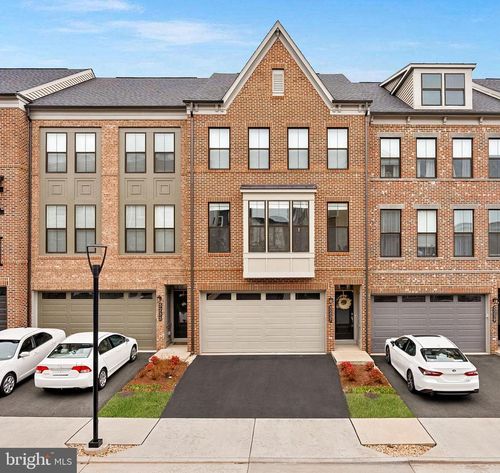 5237 Ridgeview Retreat Dr, CHANTILLY, VA, 20151-3998 | Card Image