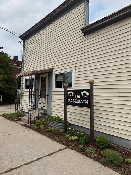 415 E Main Street, Mishicot, WI, 54228 | Card Image