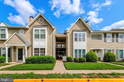 c-7817 Harrowgate Cir, SPRINGFIELD, VA, 22152-3818 | Card Image