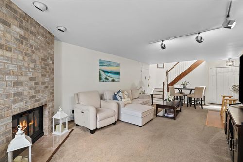 apt-220-89 N Broadway, White Plains, NY, 10603-3752 | Card Image