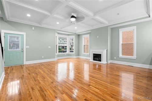 616 N 37th St, Richmond, VA, 23223-8102 | Card Image