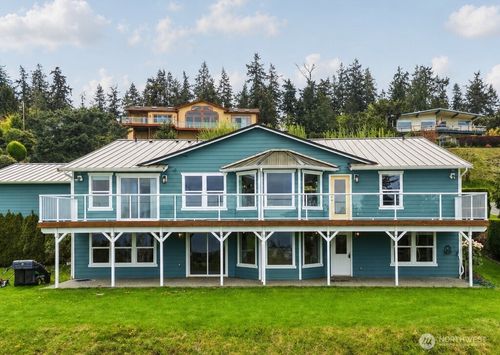 838 Gladstone Dr, Camano Island, WA, 98282-6659 | Card Image