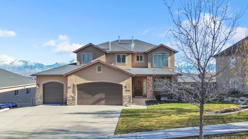 6956 N Comanche St, Eagle Mountain, UT, 84005-6092 | Card Image