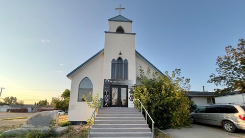 330 2nd Avenue W, Hanna, AB, T0J1P0 | Card Image
