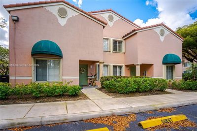 112 - 12178 Saint Andrews Pl, Condo with 3 bedrooms, 2 bathrooms and null parking in Miramar FL | Image 1