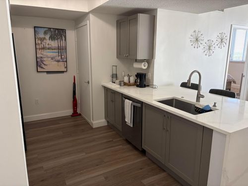 905-1551 N Flagler Dr, West Palm Beach, FL, 33401-3438 | Card Image