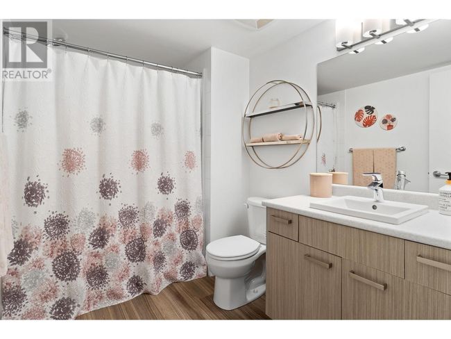 PH2 - 775 Academy Way, Condo with 3 bedrooms, 3 bathrooms and 1 parking in Kelowna BC | Image 18