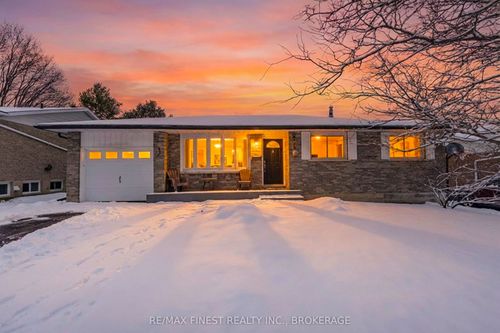 965 Lincoln Dr, Kingston, ON, K7M4Z3 | Card Image