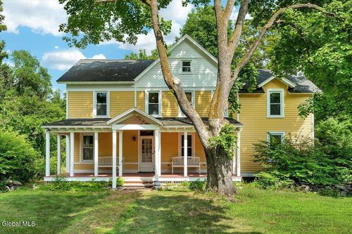18 Gaffney Ln, Kinderhook, NY, 12106-1807 | Card Image