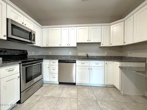 713 Main St, Belmar, NJ, 07719-2703 | Card Image