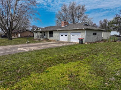 1905 W Boston Ave, Jay, OK, 74346-3864 | Card Image