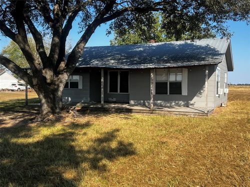 3527 S State Highway 71, El Campo, TX, 77437-6572 | Card Image