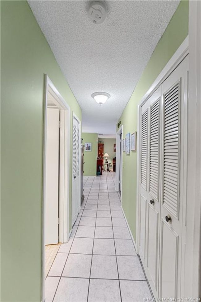 APT-7-3 - 800 Nw Fork Rd, Condo with 2 bedrooms, 2 bathrooms and null parking in Stuart FL | Image 7