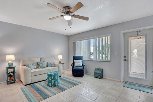 106-111 Doolen Ct, North Palm Beach, FL, 33408-5709 | Card Image