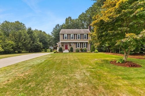 7 Strawstone Ln, Norton, MA, 02766-1134 | Card Image