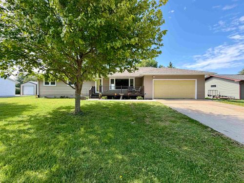 559 Summit Ave, MONTICELLO, WI, 53570-9628 | Card Image