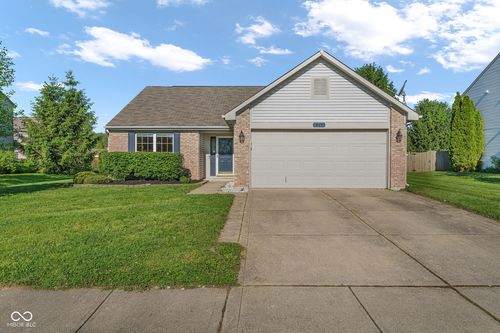 868 Seabreeze Dr, Avon, IN, 46123-9386 | Card Image