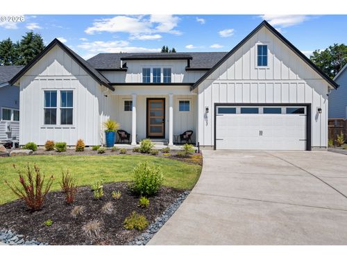623 W 10th St, La Center, WA, 98629-3050 | Card Image