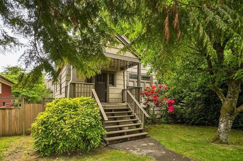 5405 Trafalgar St, Vancouver, BC, V6N1C1 | Card Image