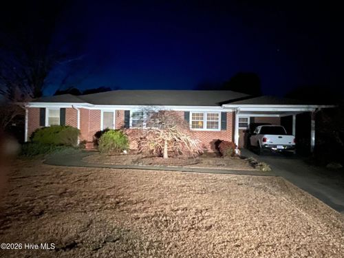 703 Underwood St, Clinton, NC, 28328-2138 | Card Image