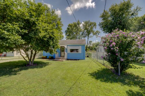 525 E Hickory St, Watseka, IL, 60970-1434 | Card Image