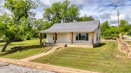 149 Tatem Hill Rd, Mineral Wells, TX, 76067-2045 | Card Image