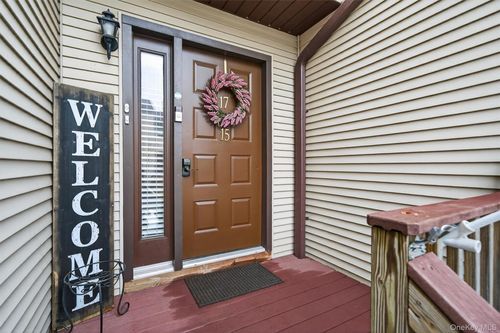 15 Kings Ct, Nanuet, NY, 10954-3829 | Card Image