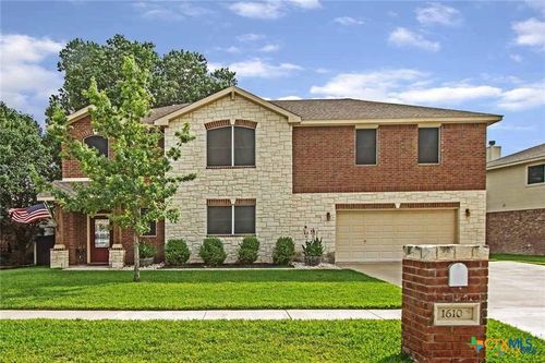 1610 Indian Camp Trl, Copperas Cove, TX, 76522-4031 | Card Image