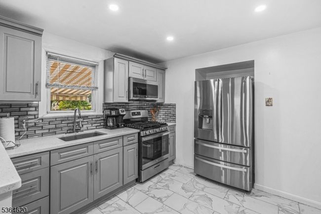 457 W 4 Th Ave, House other with 3 bedrooms, 1 bathrooms and null parking in Roselle NJ | Image 10