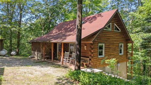 30101 Friendly Ridge Rd, Freeport, OH, 43973-9025 | Card Image