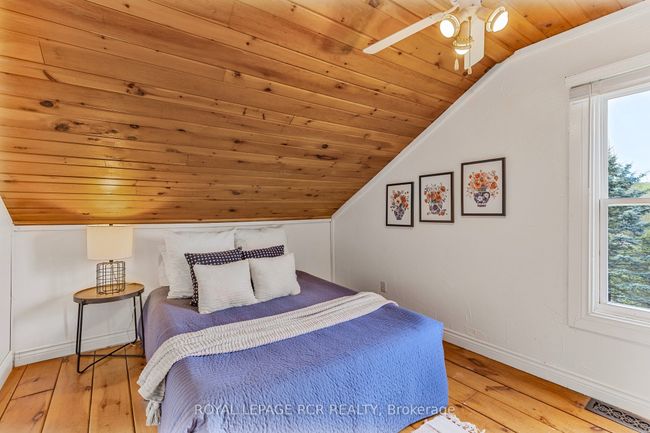 17329 Shaws Creek Rd, House other with 3 bedrooms, 2 bathrooms and 6 parking in Belfountain ON | Image 29