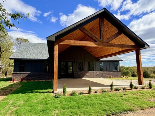 16902 Hackberry Lane, Oakland, OK, 73446 | Card Image