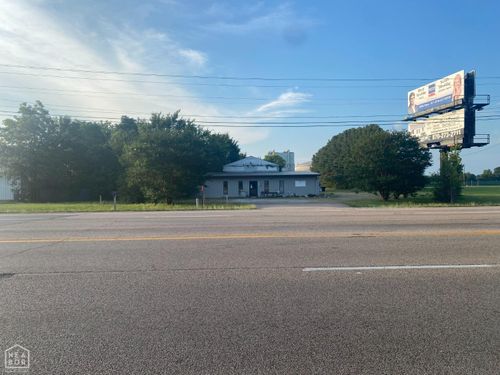 5808 E Highland Dr, Jonesboro, AR, 72401-6813 | Card Image
