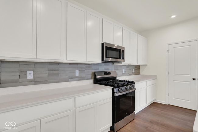 104 Maxim Ct, Condo with 2 bedrooms, 2 bathrooms and null parking in Cumberland IN | Image 9