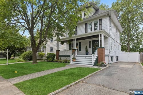 30 Hillcrest Ter, Verona, NJ, 07044-2552 | Card Image