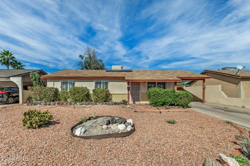 3234 E Friess Dr, Phoenix, AZ, 85032-5316 | Card Image