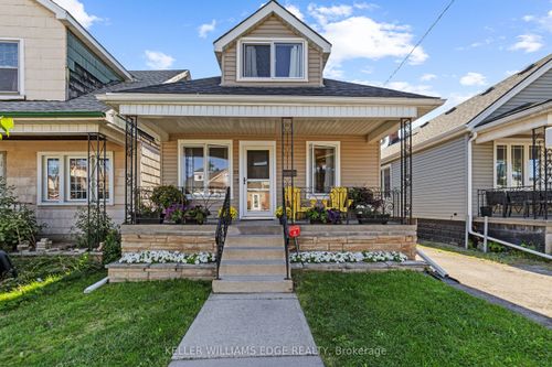 22 Houghton Ave N, Hamilton, ON, L8H4L2 | Card Image