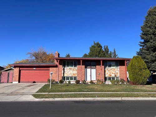 547 E Pioneer Ave, Sandy, UT, 84070-1172 | Card Image