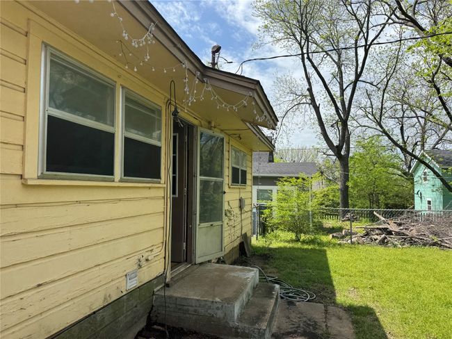 221 W Monterey St, House other with 2 bedrooms, 1 bathrooms and null parking in Denison TX | Image 21